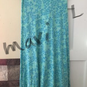 Lularoe maxi. Gorgeous color!  Size l